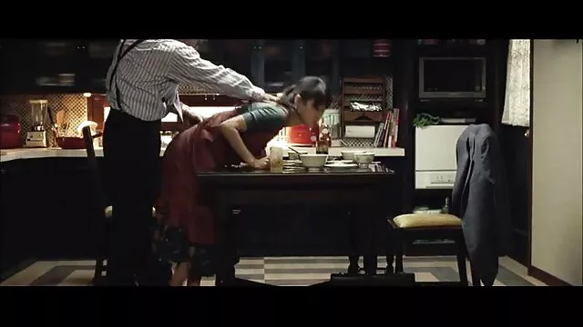Madrastras sucias cambiando a sus hijas dulces gordas españolas follando