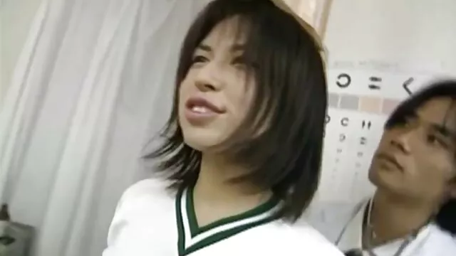 Cassie Fire videos travestis españolas seduce a un chico y se traga esa espesa semen
