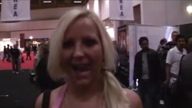 Cam xeso en español Cutie Its Cleo Garganta Profunda Polla Y Lame El Culo De Su Hombre!