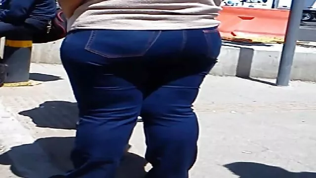 Joven anal español casero zorra cachonda follada duro por varias pollas