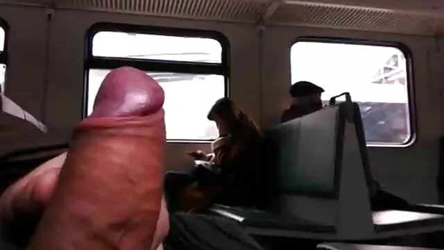 Pelirroja follando y hablando en español sacando sus grandes tetas naturales